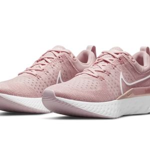 Nike Flyknit Running Shoes